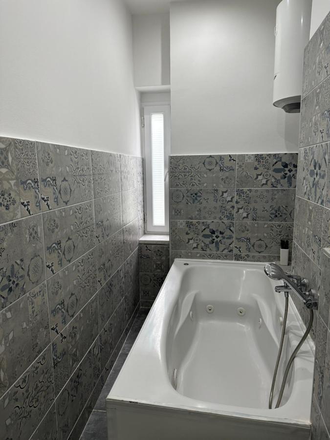 Nice 5 Apartments Sarajevo Luaran gambar
