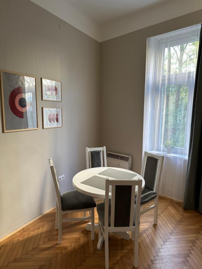 Nice 5 Apartments Sarajevo Luaran gambar