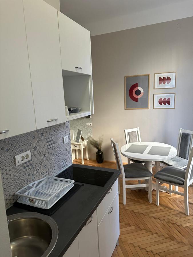 Nice 5 Apartments Sarajevo Luaran gambar