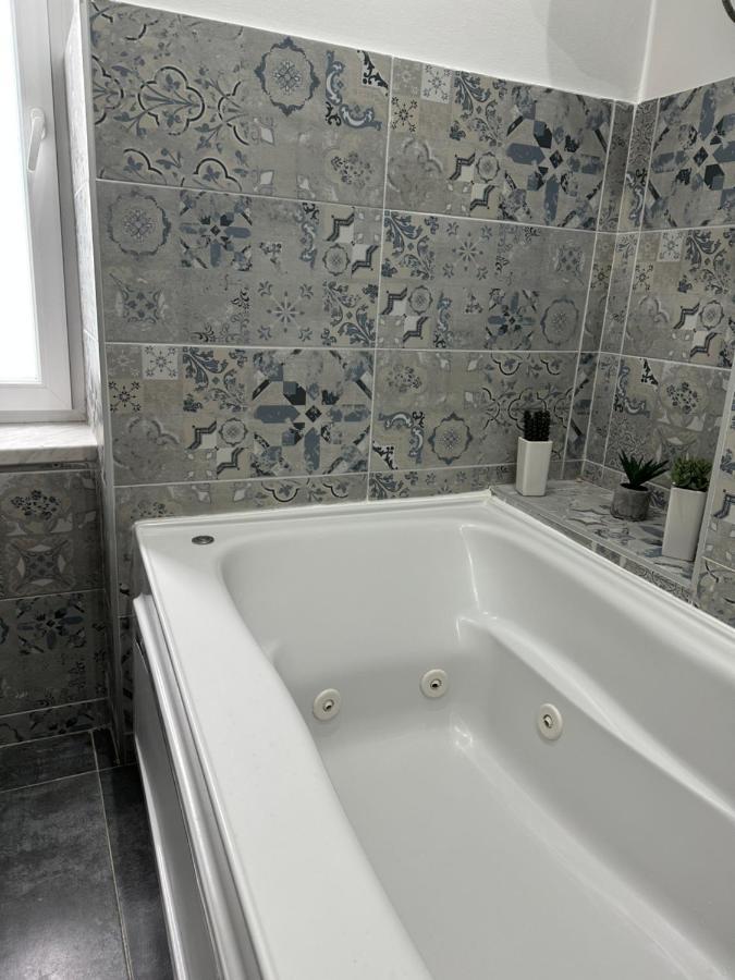 Nice 5 Apartments Sarajevo Luaran gambar