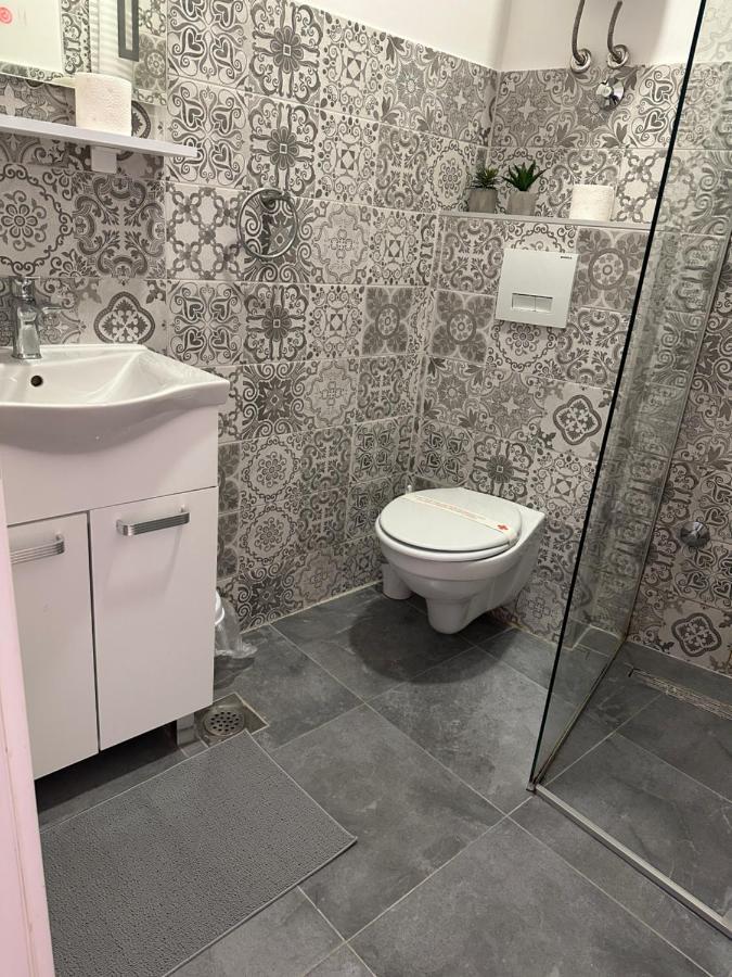 Nice 5 Apartments Sarajevo Luaran gambar