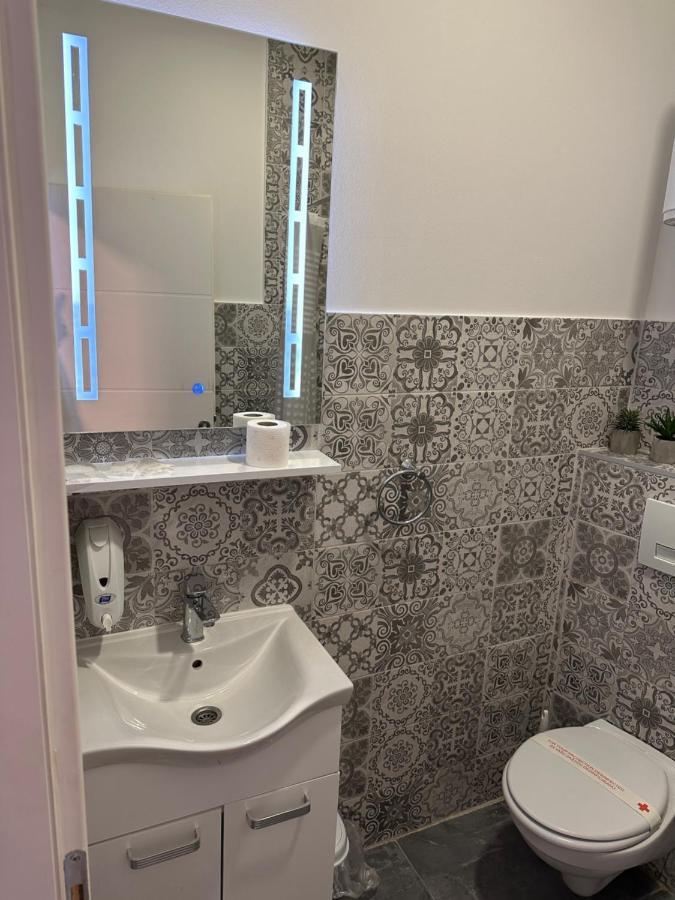 Nice 5 Apartments Sarajevo Luaran gambar